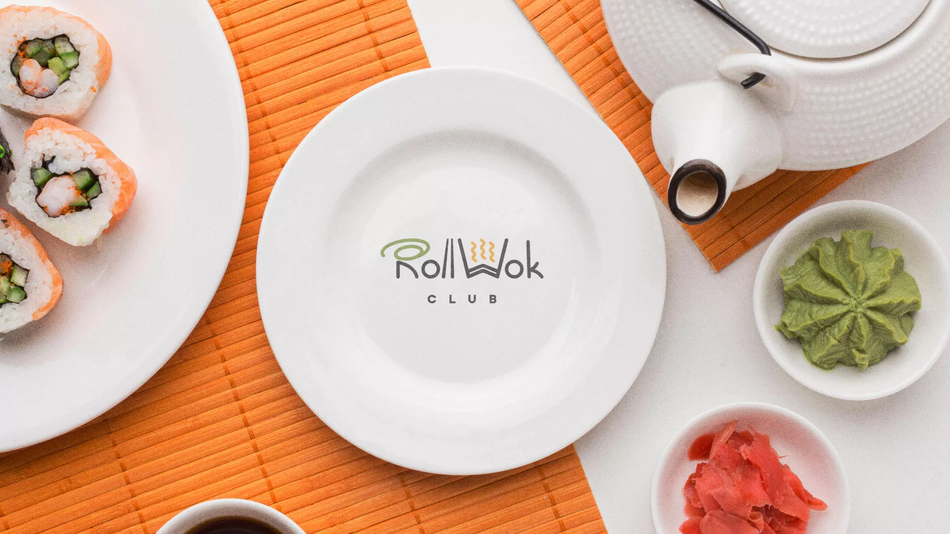 Разработка логотипа и фирменного стиля суши-бара «Roll Wok Club» в Россоши
